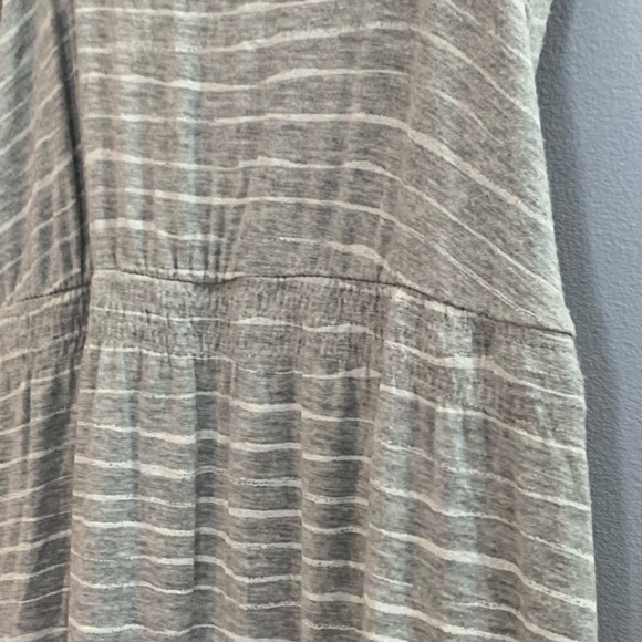 THE GAP MAXI DRESS- GREY/WHITE JERSEY MATERIAL SZ S - Picture 3 of 7